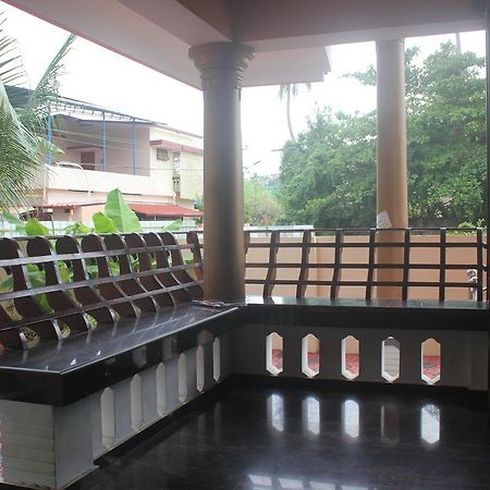 Navendu Home Stay Alappuzha Esterno foto
