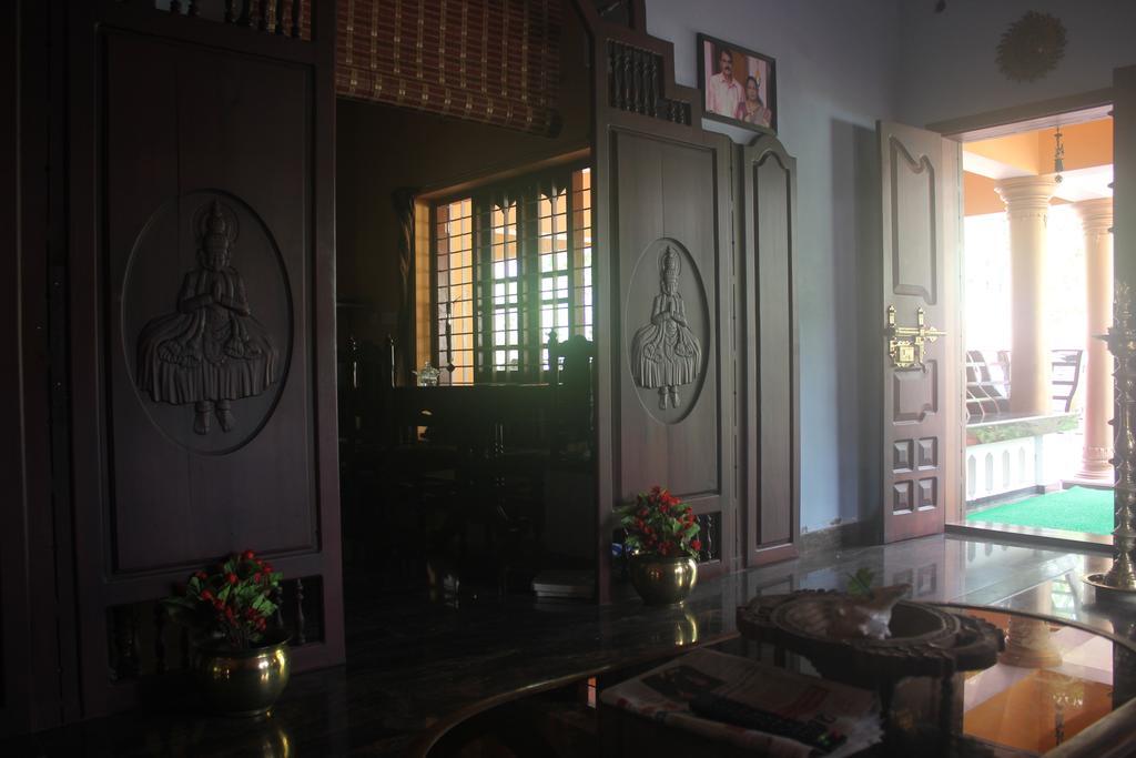 Navendu Home Stay Alappuzha Esterno foto